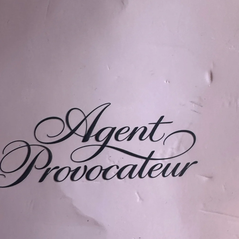 Agent Provocateur Opale Red Stockings - Picture 3 of 6